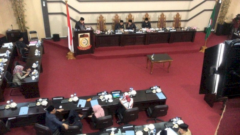 Suasana rapat paripurna DPRD Makassar, Senin (19/8/2019).