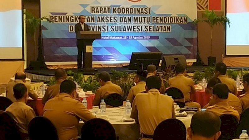 Suasana Rapat Koordinasi (Rakor) Peningkatan Akses dan Mutu Pendidikan se-Sulawesi Selatan, diselenggarakan oleh Kementerian Pendidikan dan Kebudayaan. Kegiatan yang berlangsung 18 – 19 Agustus 2019, digelar di Hotel Claro, Makassar.