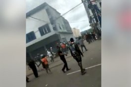 Video Detik-detik Warga Jalan Wosi Diserang Perusuh di Manokwari