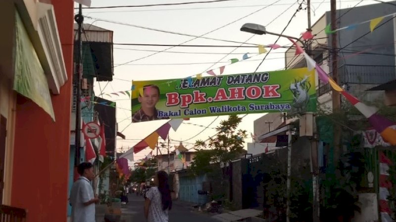 Salah satu spanduk dukungan untuk Ahok di Pilkada 2020.
