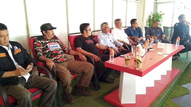 Pengurus LMP Sulsel memberi klarifikasi atas isu pemukulan dan pembakaran bendera HMI.
