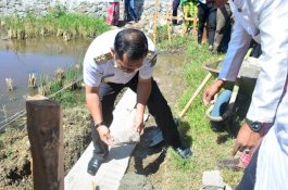 Wakil Bupati Sidrap Letakkan Batu Pertama Proyek Program Kota Tanpa Kumuh