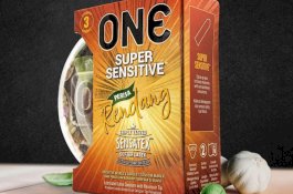 Malaysia Rilis 'Kondom Rendang' untuk Menandai HUT ke-62