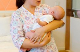 Biar Tak Ditinggalkan Pacarnya, Nenek 55 Tahun Ini Pura-pura Hamil dan Culik Cucunya