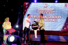 Percepat Layanan Kesehatan, Fadli Ananda Serahkan Ambulans Gratis Buat Warga Rappocini