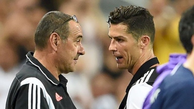 Maurizio Sarri dan Cristiano Ronaldo. (Foto: Sky Sports)