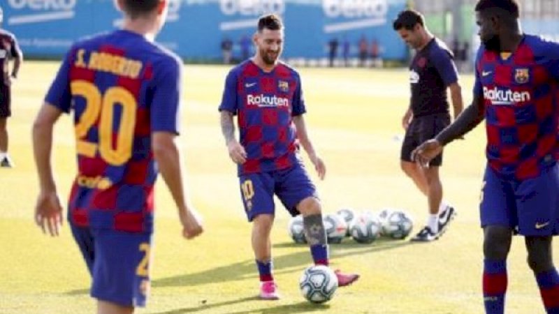 Lionel Messi sudah berlatih lagi bersama  Barcelona usai sembuh dari cedera. (Foto: Twitter Barcelona)