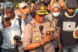 Perwira Polwan yang Beri Miras ke Mahasiswa Papua Dibebastugaskan dari Kapolsek