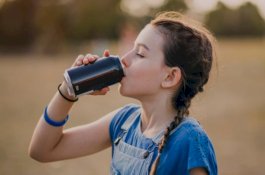 Ingat, Minuman Bervitamin Belum Tentu Sehat