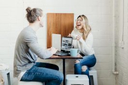 Bisnis Pacar Sewaan Buat Kencan Jadi Primadona di Singapura