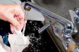 Cuci Daging Ayam Sebelum Dimasak Bisa Tingkatkan Risiko Keracunan? Ini Penjelasannya