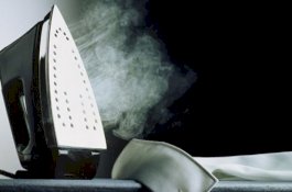 Siswi Disetrika Tante Gara-gara Telat Pulang ke Rumah