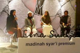 Usung Fashionaxy 3.0: The Newspaper, Lina Sukijo Gelar Show Tunggal di Makassar