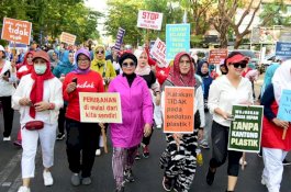 Ketua PKK Sulsel Ajak Emak-emak Kampanyekan Pengurangan Sampah Plastik