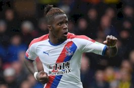 Zaha Jadi Pengganti Neymar Jr di PSG?