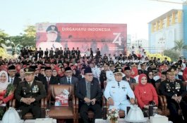 HUT RI ke 74, Ketua DPRD Kota Makassar Inspektur Penurunan Bendera