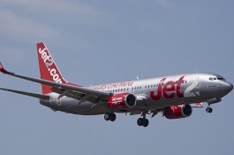 Penumpang Mendaratkan Pesawat Karena Pilot Tiba-tiba Pingsan Saat di Udara