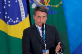 Bolsonaro Akan Terima Bantuan G7 Asalkan Macron Menarik Penghinaannya