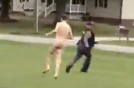 Sebelum Ditangkap, Remaja Pembunuh Keluarga Ini Mengamuk Sambil Telanjang