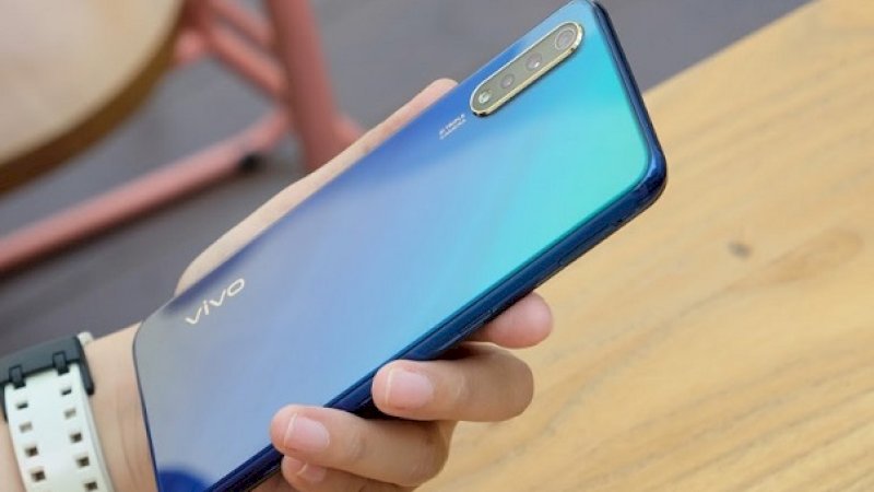 Tampilan Vivo S1