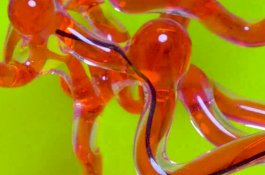 Ular Robot Berlendir ini Dibuat untuk Meluncur Melalui Otak Manusia