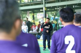 Jalin Silaturahmi, Iqbal Suhaeb Buka Turnamen Futsal Wali Kota Cup II Smansa 85 