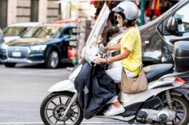 Cuma Mitos, 4 Hal Ini Sering Dilakukan Pengendara Motor