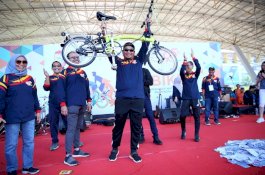 Iqbal Suhaeb Hadiri Fun Bike PDAM, Siapa Pemilik Brompton Senilai Rp28 Juta Ini?
