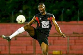 Amido Balde Langsung Jadi Starter, Ini Susunan Pemain PSM vs Persela