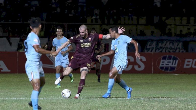 PSM Makassar menjamu Persela Lamongan di Stadion Andi Mattalatta, Makassar, Minggu (1/9/2019). Foto/Arfa Ramlan.