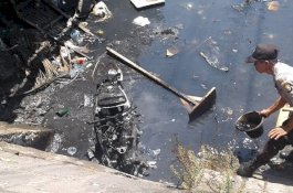 Rampas HP Emak-Emak, Dua Pelaku Jambret Dimassa Setelah Terjebak Kanal