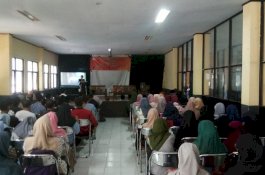 Dorong SDM Unggul, KMS UNM Gelar Seminar Pendidikan dan Talkshow Beasiswa