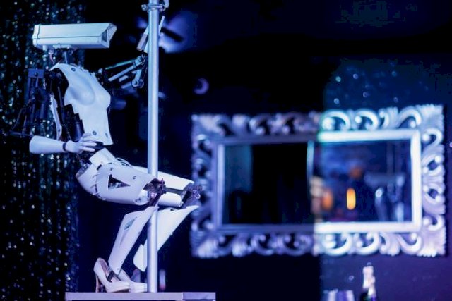 Robot Penari Telanjang Akan Tampil Di Klub Malam Perancis Prank kisshot 507.116 views1 year ago. robot penari telanjang akan tampil di