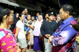 Dapat Info Kebakaran di Ablam, Iqbal Suhaeb Langsung Terjun ke Lokasi