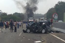 Video Kecelakaan Beruntun 21 Kendaraan di Tol Cipularang yang Tewaskan Tujuh Orang