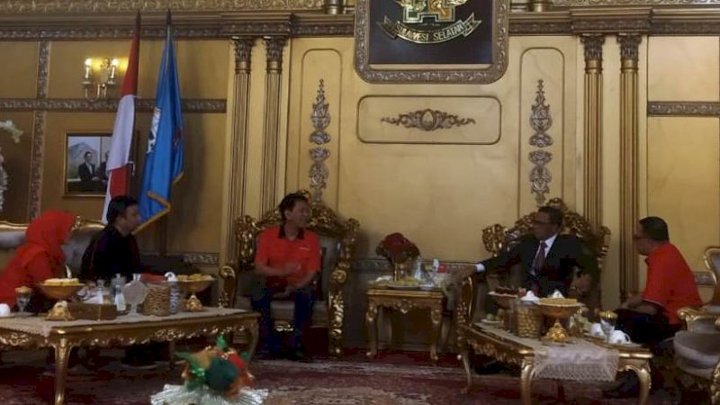 Gubernur Sulsel Nurdin Abdullah saat menerima pengurus PDIP Sulsel, pada Senin (2/9/2019).