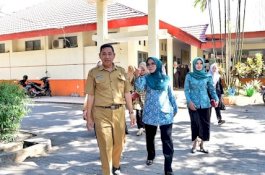 Sidak Sekolah di Makassar, Ketua PKK Sulsel Temui Toilet dan Kantin Tak Sehat