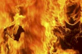 Depresi Baru Bercerai, Pria yang Sakit Stroke Nekat Bakar Diri