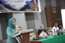 Dinas Perdagangan dan Dekranasda Latih Pengrajin Perak di Makassar