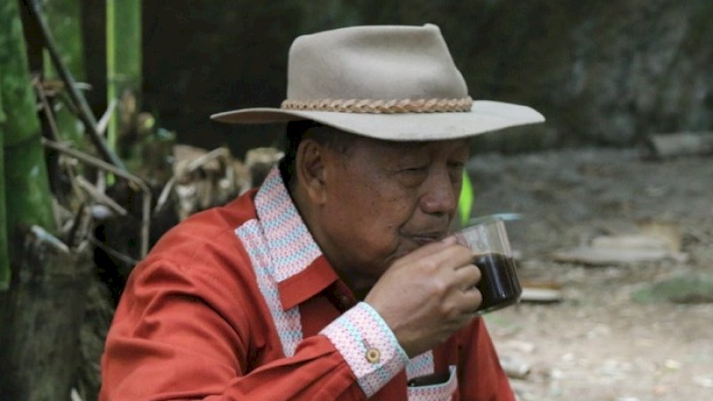 Bupati Toraja Utara, Kalatiku Paembonan