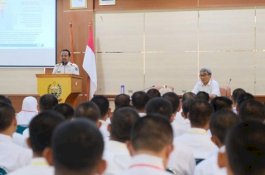 Guru Belum Terima Gaji 3 Bulan, Wagub Sulsel Langsung Telepon Sekdis Pendidikan dan Gubernur