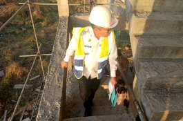 Taufan Pawe Minta Rekanan RS Hasri Ainun Habibie Berdayakan Pekerja Lokal