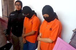 Sambil Menangis, Kakak Beradik yang Keroyok Guru di Gowa Ngaku Menyesal