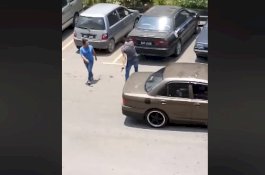 Sudah Ditonton 566 Ribu Kali, Pria Ini Tampar Diri Sendiri saat Bertengkar dengan Istri