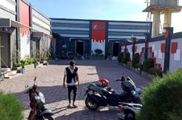 Tinggalkan Piket, 4 Oknum Polisi Bikin Onar Usai Karaoke dengan Biduan