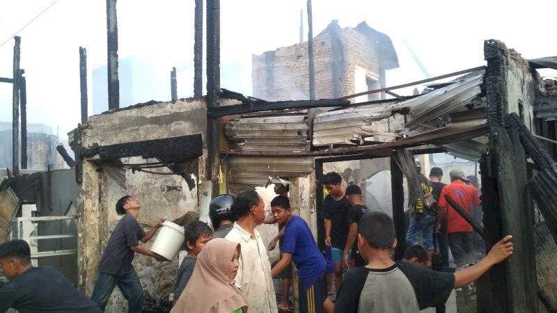 Kebakaran di Pasar Karuwisi, Jumat (6/9/2019).