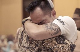 Pelukan Pertama dalam 35 Tahun, Ustaz Felix Ternyata Sangat Benci Kakaknya yang Kini Masuk Islam