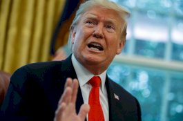 Demonstran Hong Kong Meminta Agar Trump Bebaskan Kota itu Dari China