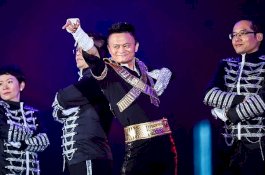 Resmi Tinggalkan Alibaba, Jack Ma Gelar Pesta Mewah di Stadion