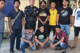 Curi Ponsel Warganya, Pak Kades di Bone Dibekuk Polisi